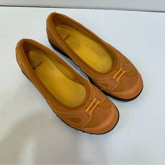 TEVA BALLET FLATS IN BURNT ORANGE - Picture 2 of 6
